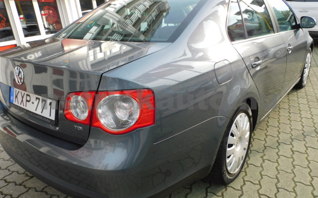 VW Jetta 1.9 PD TDI Trendline személygépkocsi - 1896cm3 Diesel 120458 5/12