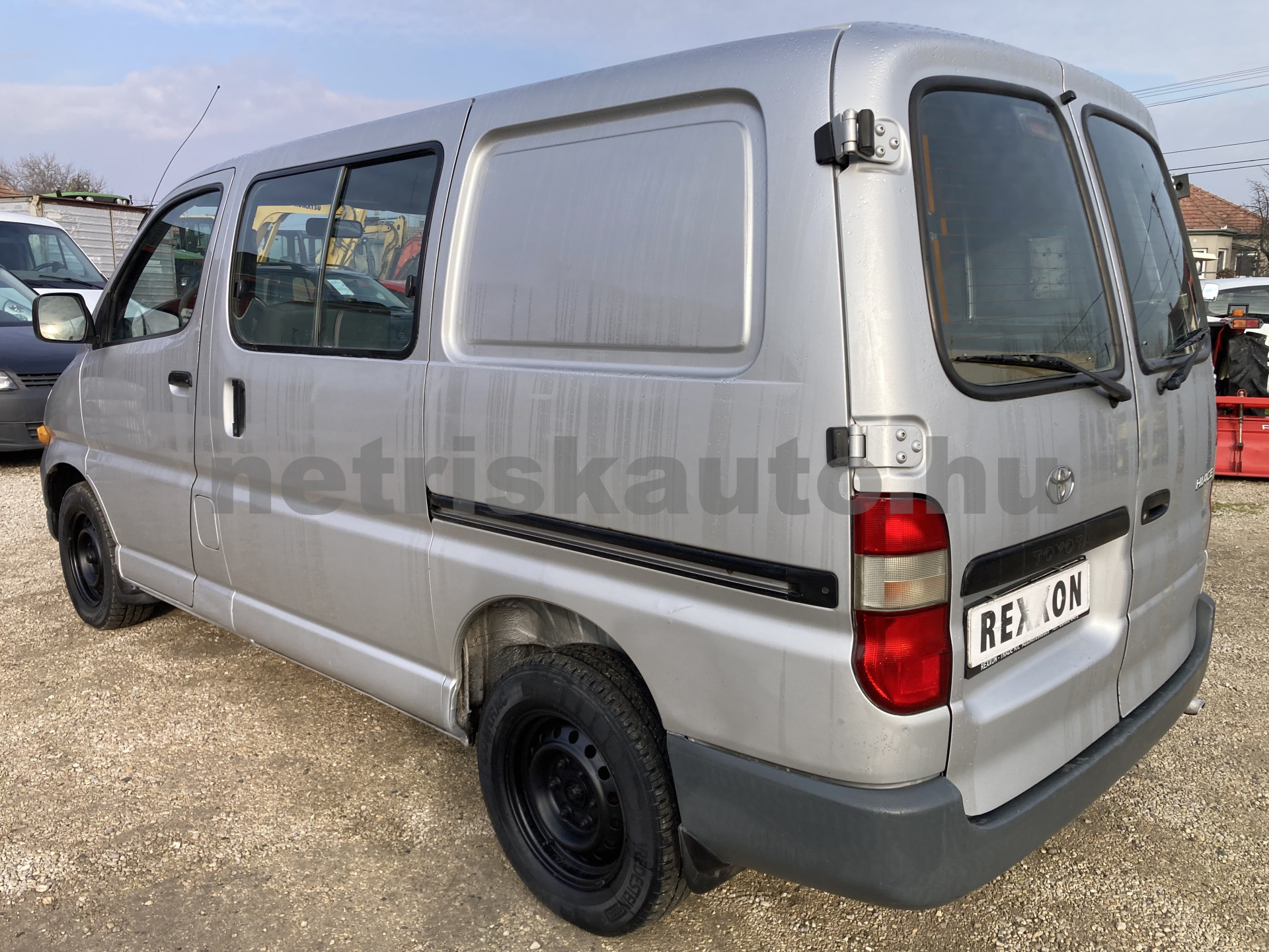 TOYOTA Hi-Ace 2.4 D Panel Van tehergépkocsi 3,5t össztömegig - 2446cm3 Diesel 121356 4/10