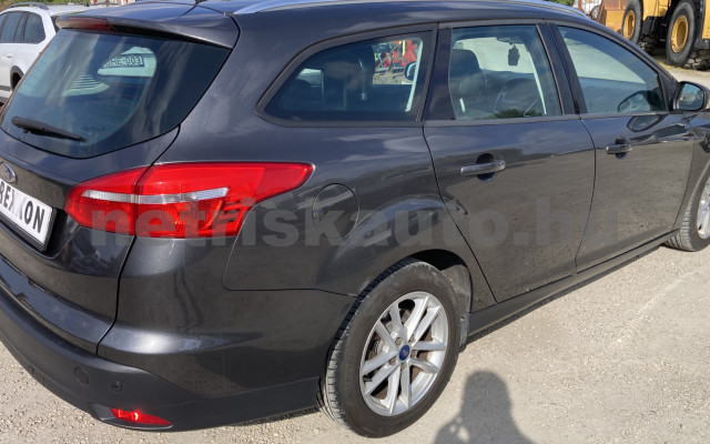 FORD Focus VAN 1.5 TDCi 4 SZEMÉLYES TGK,ÚJ KUPLUNG+KETTŐSTÖMEGŰ tehergépkocsi 3,5t össztömegig - 1499cm3 Diesel 121443 3/11