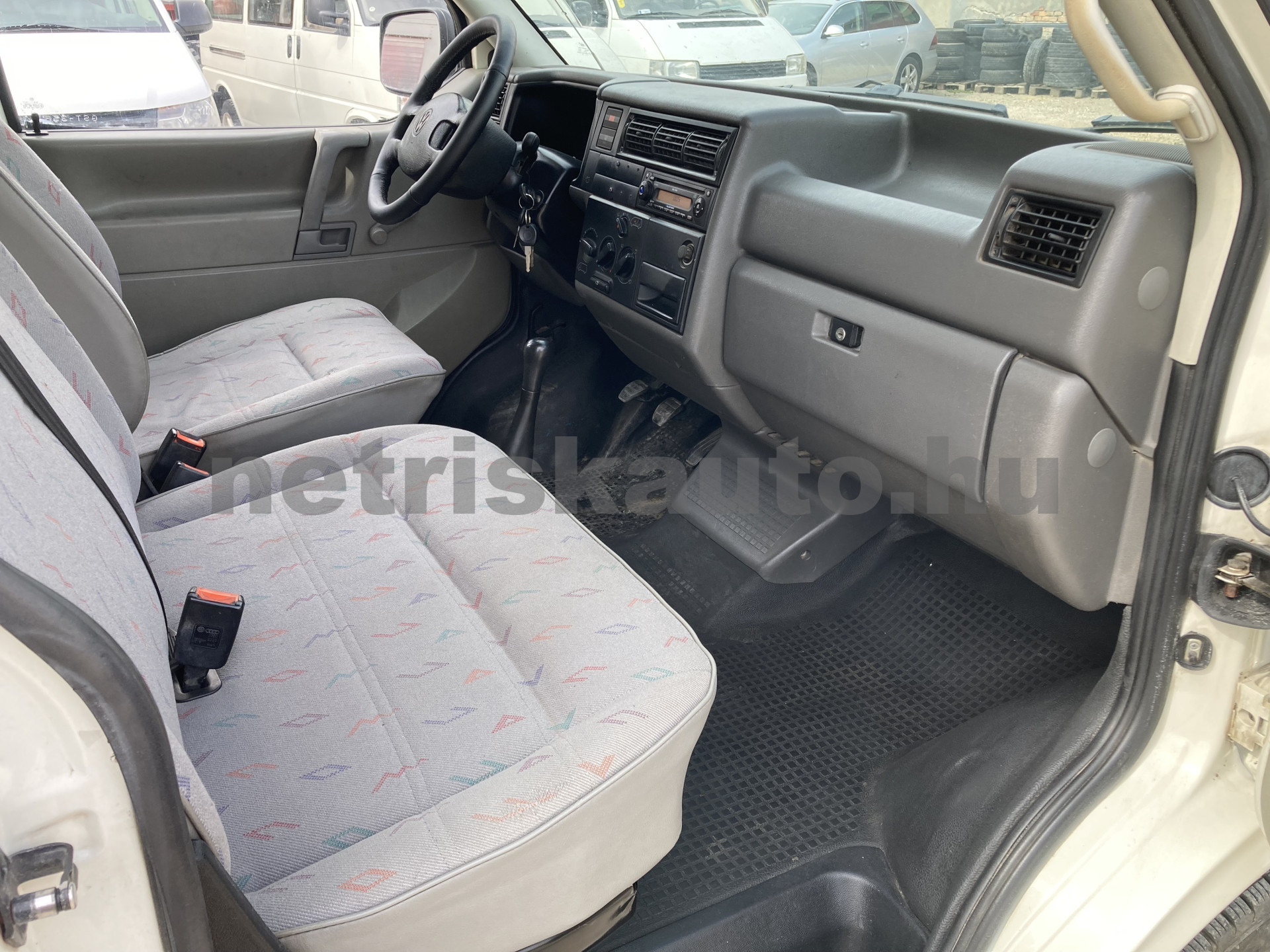 VW Transporter 2.5 Mixto tehergépkocsi 3,5t össztömegig - 2461cm3 Diesel 121552 7/9