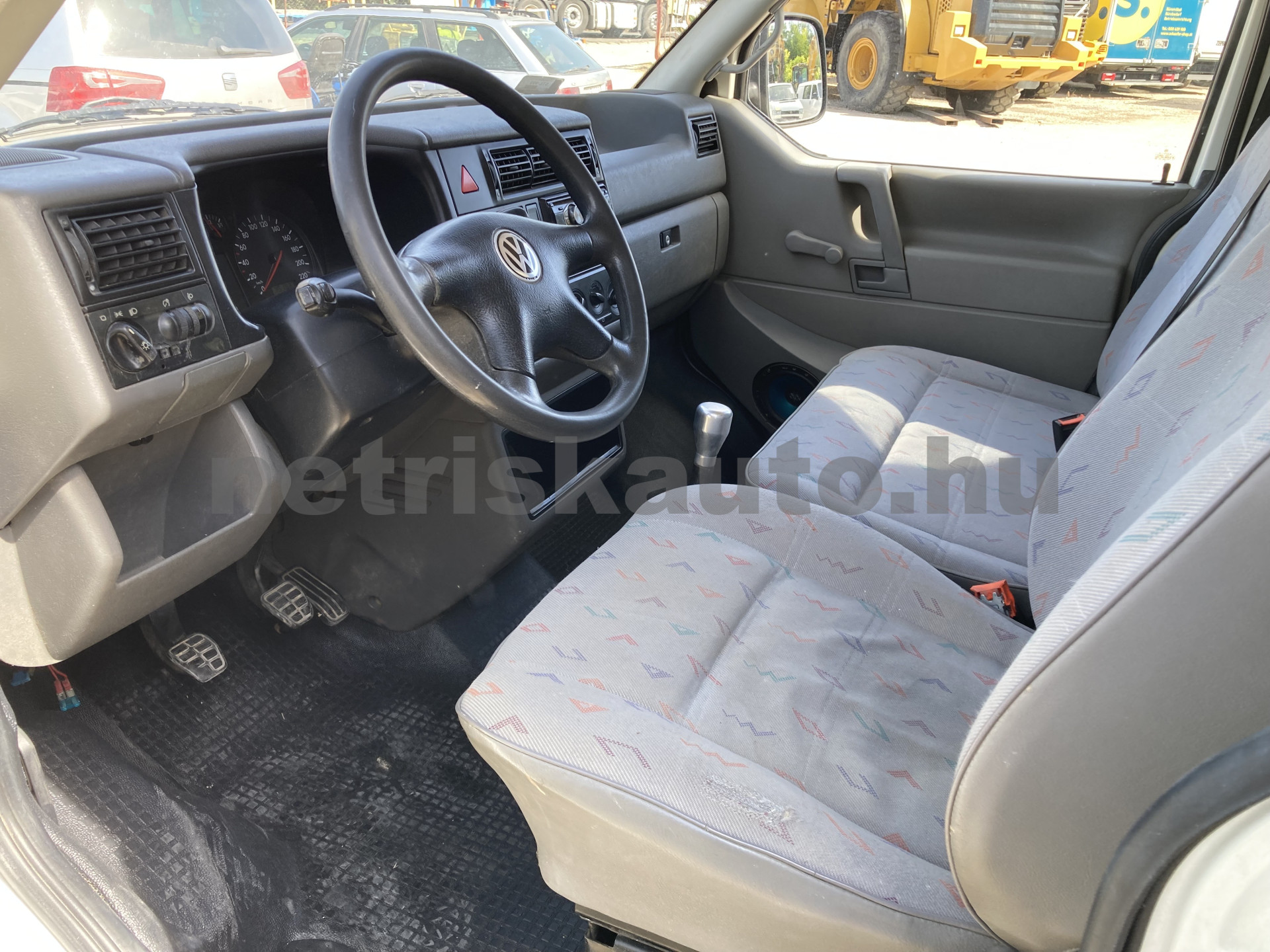 VW Transporter 2.5 7DA 1T2 tehergépkocsi 3,5t össztömegig - 2461cm3 Diesel 121574 8/9
