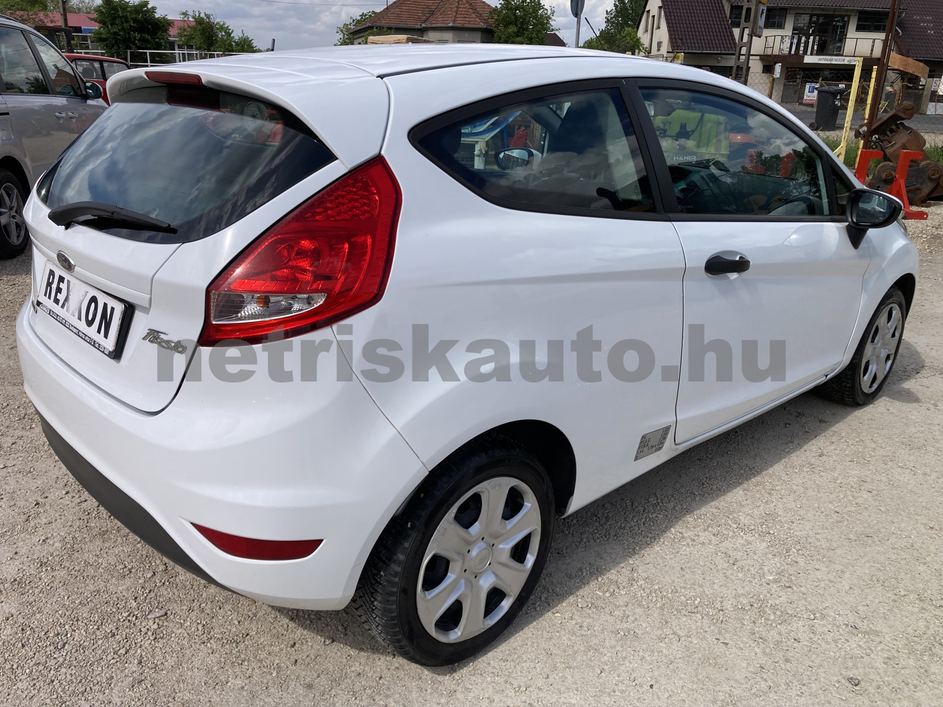 FORD Fiesta 1.4 TDCi Ambiente EURO5 tehergépkocsi 3,5t össztömegig - 1399cm3 Diesel 121465 4/8