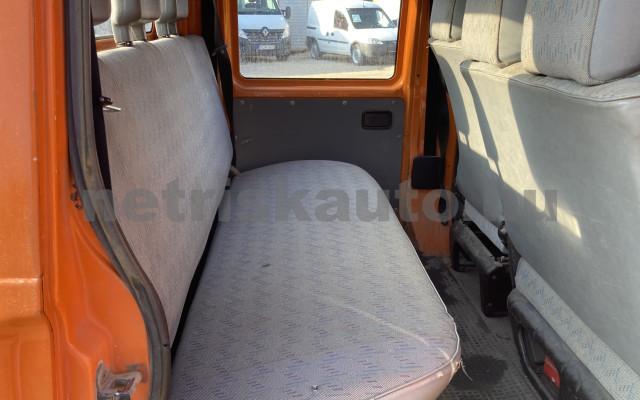 VW Transporter 2.4 70M 1F2 F tehergépkocsi 3,5t össztömegig - 2370cm3 Diesel 121389 9/9