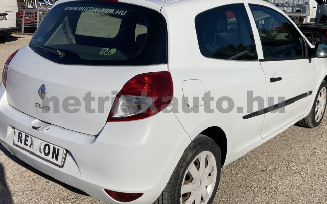 RENAULT Clio CLIO III 1.5 dCi Société GYORSAN ELVIHET tehergépkocsi 3,5t össztömegig - 1461cm3 Diesel 121605 3/8