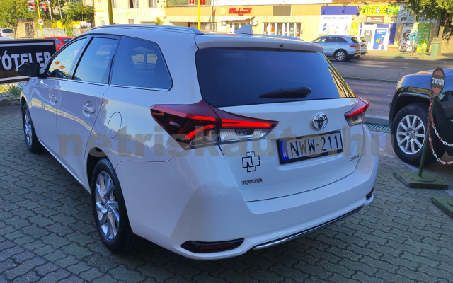 TOYOTA Auris 1.6 Active Comfort személygépkocsi - 1598cm3 Benzin 121525 2/12