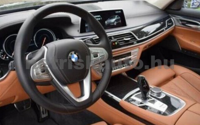 BMW 750 személygépkocsi - 2993cm3 Diesel 117537 3/7
