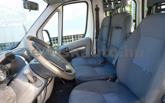 PEUGEOT Boxer 2.2 HDi 350 CHDC L3 tehergépkocsi 3,5t össztömegig - 2197cm3 Diesel 120476 5/12