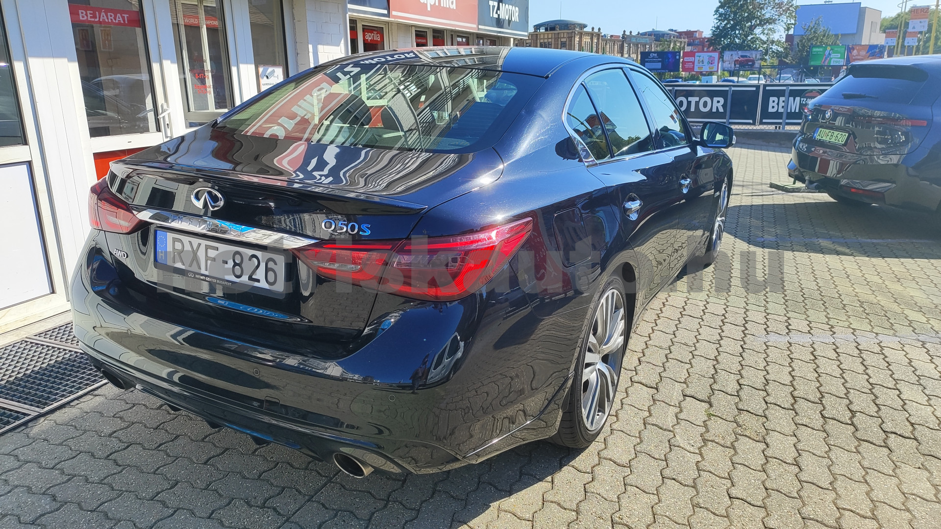 INFINITI Q50 3.5 Hybrid Sport AWD Aut. személygépkocsi - 3498cm3 Hybrid 121576 12/12
