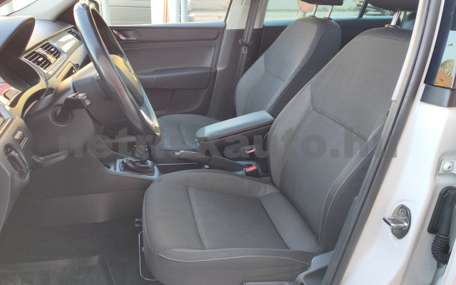 SKODA Rapid 1.2 TSI Ambition személygépkocsi - 1197cm3 Benzin 121305 5/12