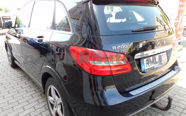 MERCEDES-BENZ B-osztály B 200 7G-DCT személygépkocsi - 1991cm3 Benzin 121197 2/12