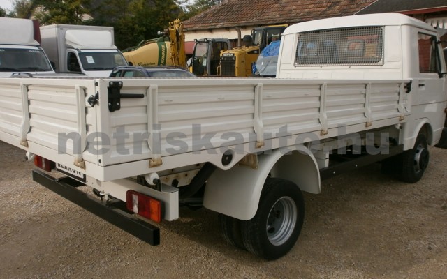 VW LT 40 D 3,5T,3FŐ+PLATÓ,ÚJSZERŰ,85.000 KM tehergépkocsi 3,5t össztömegig - 2384cm3 Diesel 59581 4/7