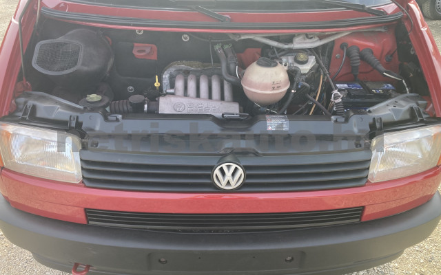 VW Transporter 2.4 70E 1F5 F tehergépkocsi 3,5t össztömegig - 2370cm3 Diesel 121621 6/8