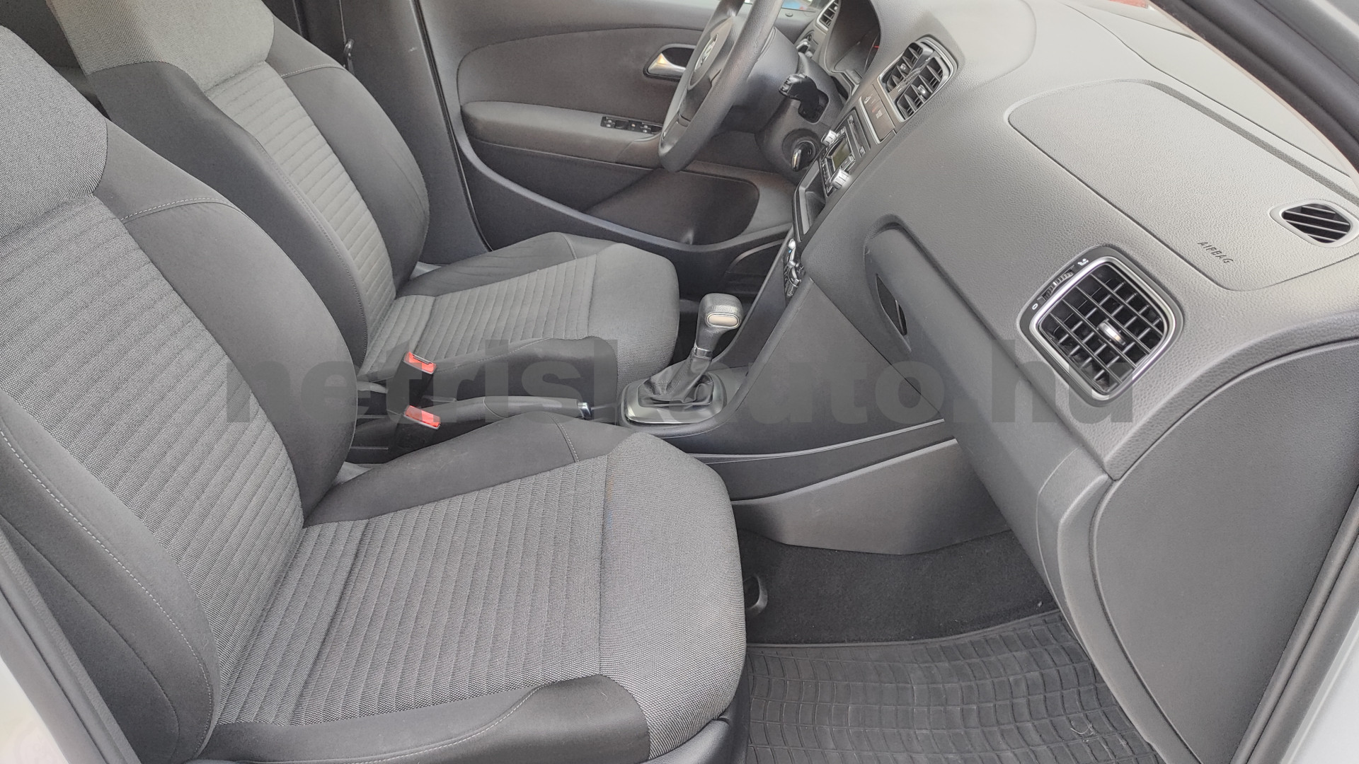 VW Polo 1.6 90 CR TDI Comfortline DSG személygépkocsi - 1598cm3 Diesel 121446 8/12