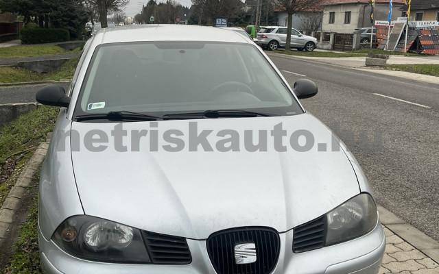 SEAT Ibiza 1.4 16V Reference személygépkocsi - 1390cm3 Benzin 121344 2/12