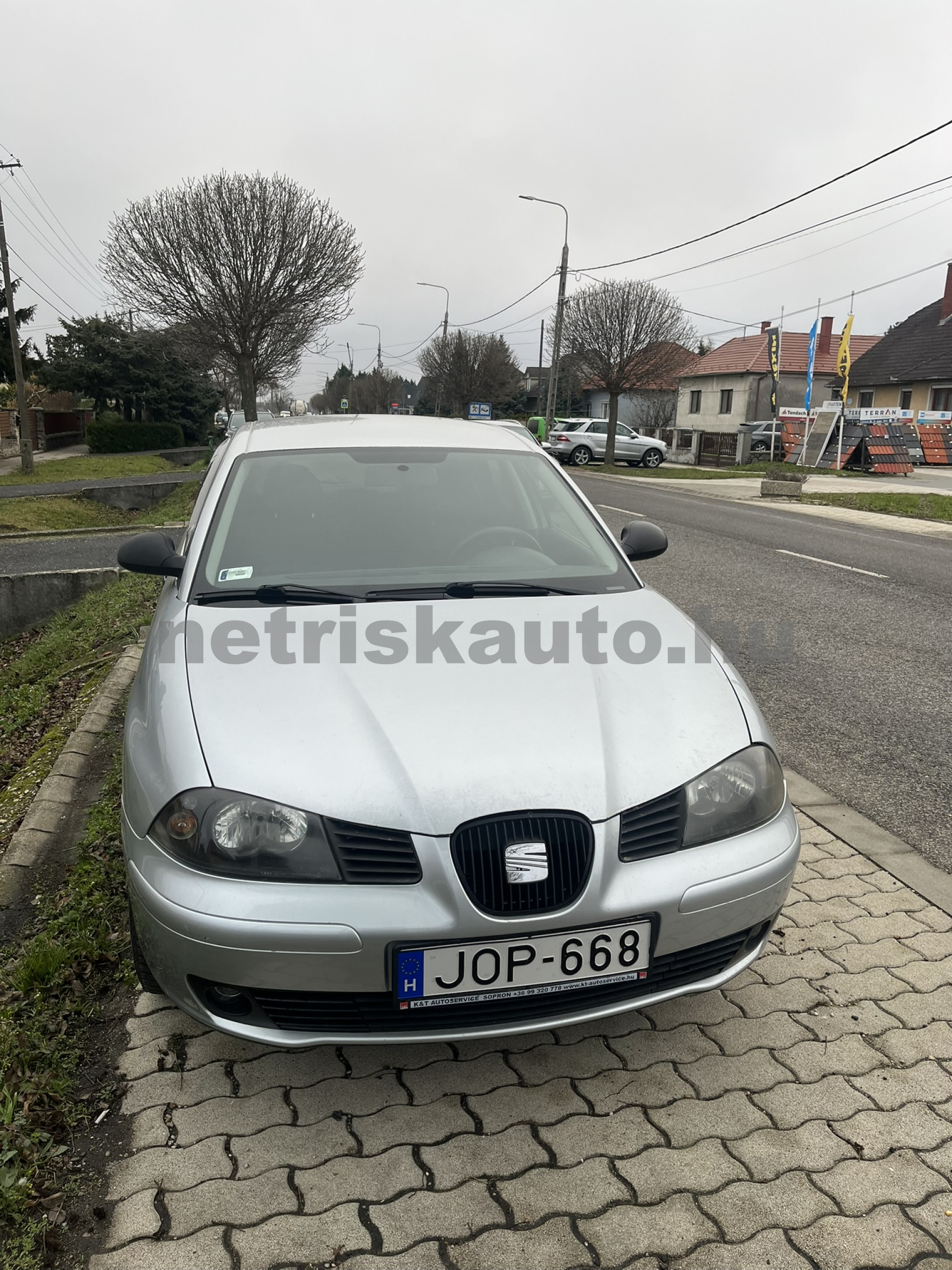 SEAT Ibiza 1.4 16V Reference személygépkocsi - 1390cm3 Benzin 121344 2/12