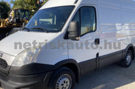 IVECO 35 35 S 13 V 3300 H2 tehergépkocsi 3,5t össztömegig - 2287cm3 Diesel 120445