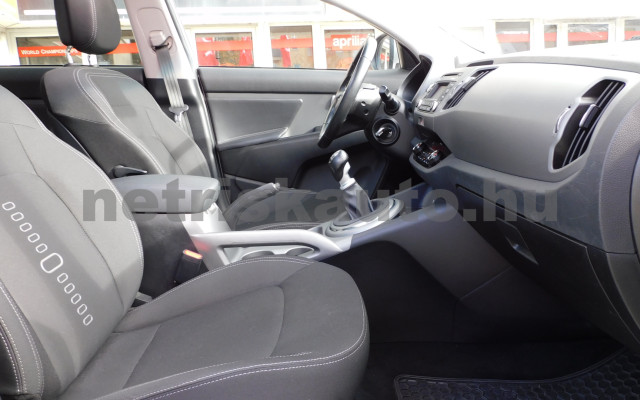 KIA Sportage 1.7 CRDi EX Limited személygépkocsi - 1685cm3 Diesel 120466 9/12