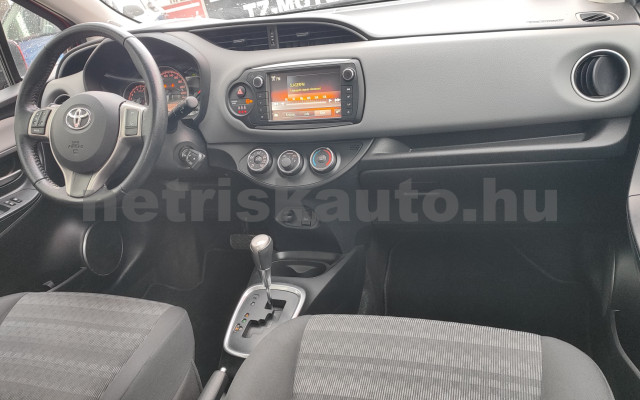 TOYOTA Yaris 1.33 Active CVT személygépkocsi - 1329cm3 Benzin 121327 7/12