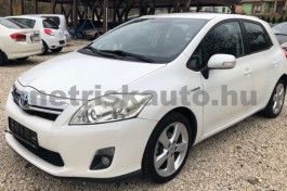 TOYOTA Auris 1.8 HSD Sol Aut. személygépkocsi - 1798cm3 Hybrid 119890
