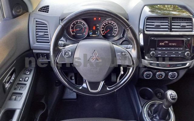 MITSUBISHI ASX személygépkocsi - 1590cm3 Benzin 120413 10/35