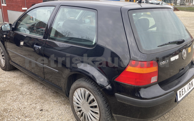 VW Golf 1.4 Euro személygépkocsi - 1390cm3 Benzin 120058 2/9