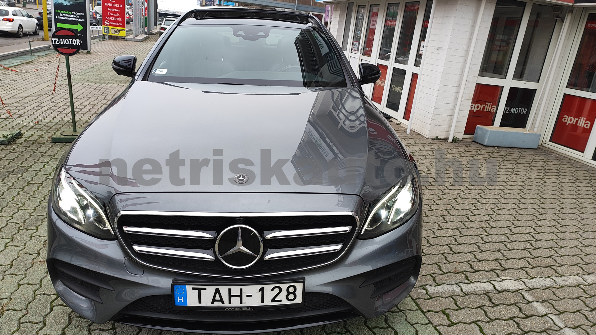 MERCEDES-BENZ E-osztály E 400 d 4Matic 9G-TRONIC személygépkocsi - 2925cm3 Diesel 121357 3/12