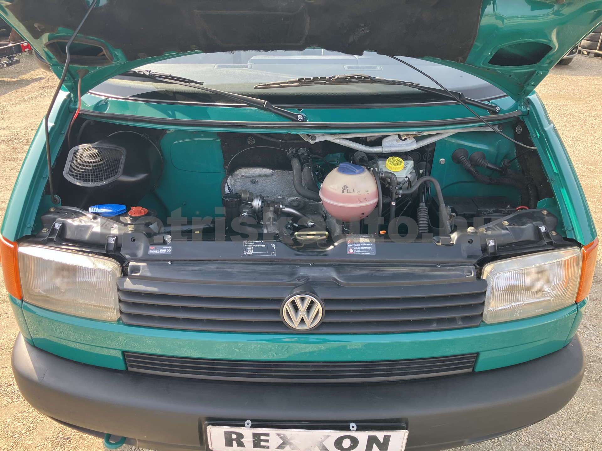 VW Transporter 1.9 7DE 1H2 F tehergépkocsi 3,5t össztömegig - 1896cm3 Diesel 121410 6/8