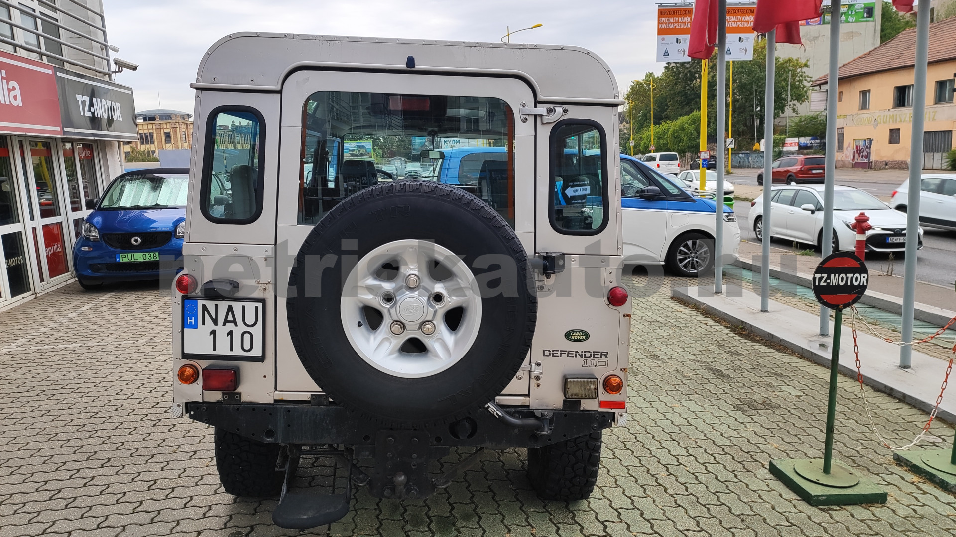LAND ROVER Defender 2.5 TD5 SW személygépkocsi - 2495cm3 Diesel 121264 4/12