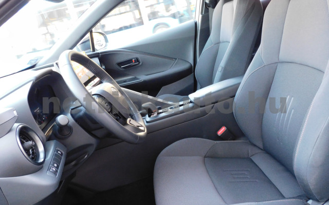 TOYOTA C-HR 1.8 Hybrid Style e-CVT személygépkocsi - 1798cm3 Hybrid 121244 6/12