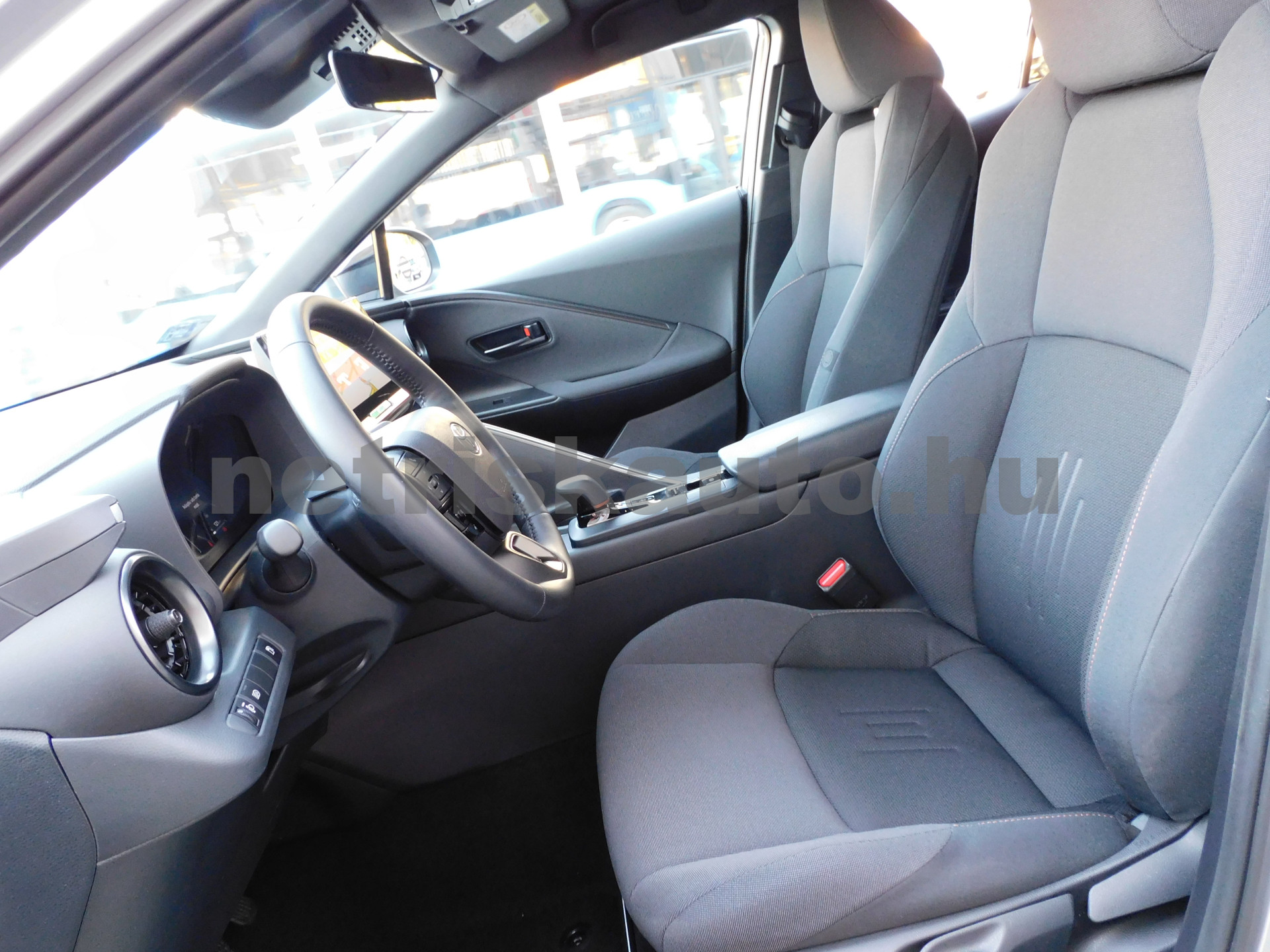 TOYOTA C-HR 1.8 Hybrid Style e-CVT személygépkocsi - 1798cm3 Hybrid 121244 5/12