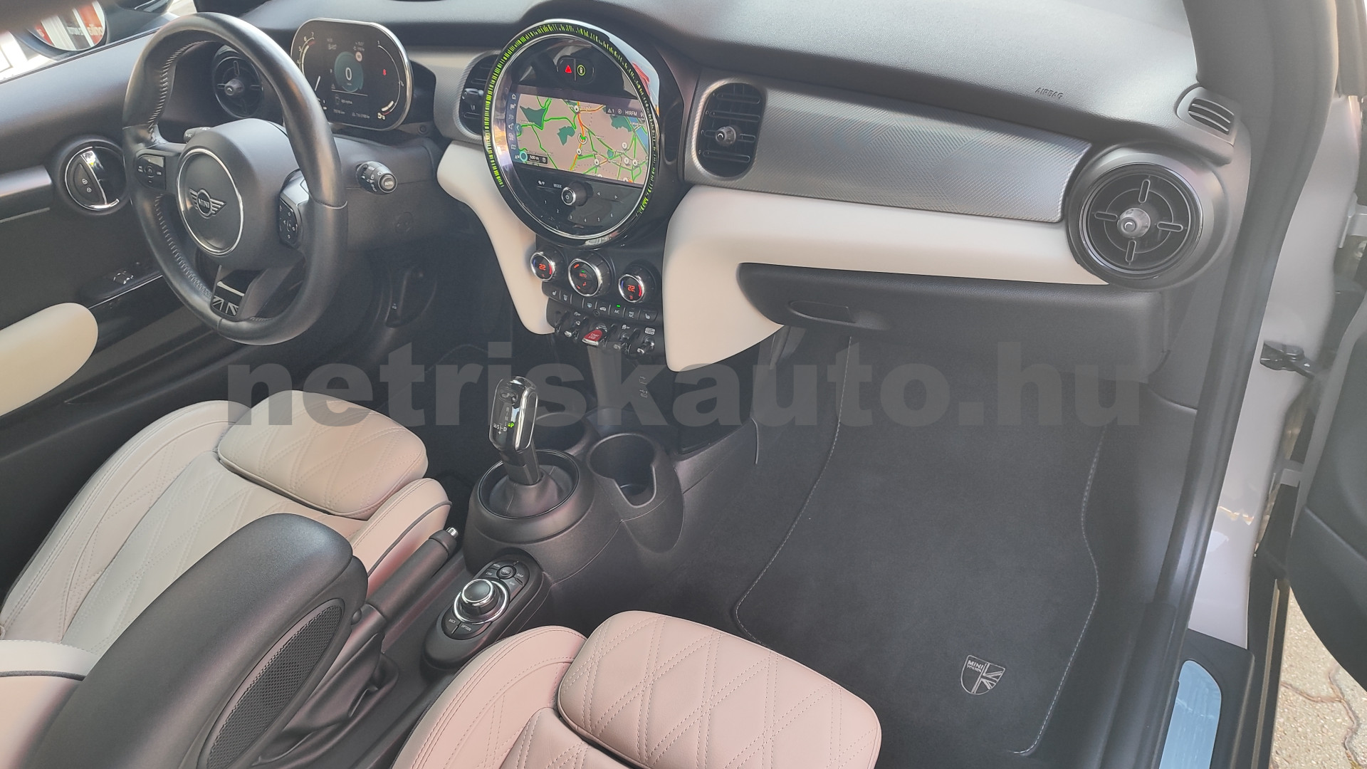 MINI Mini 1.5 Cooper DKG személygépkocsi - 1499cm3 Benzin 121445 8/12