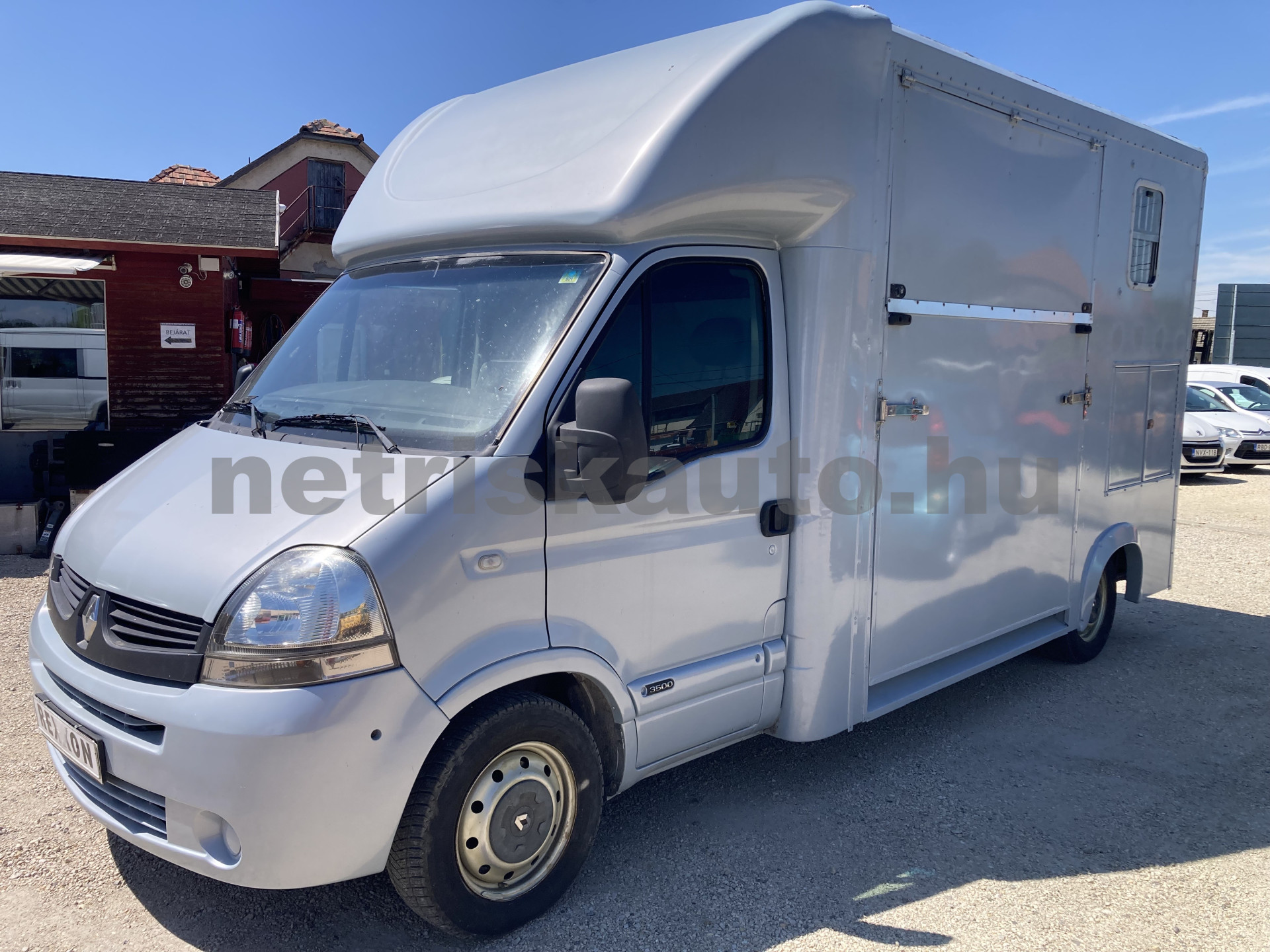 RENAULT Master 2.5 dCi L3H1 tehergépkocsi 3,5t össztömegig - 2463cm3 Diesel 121167 2/12