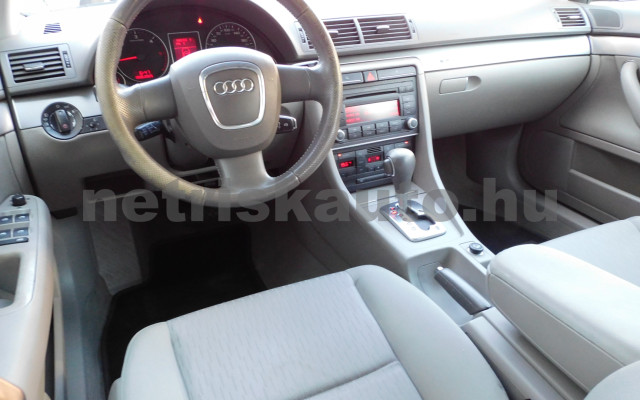 AUDI A4 3.0 V6 TDI DPF quattro tiptronic személygépkocsi - 2976cm3 Diesel 121188 7/12