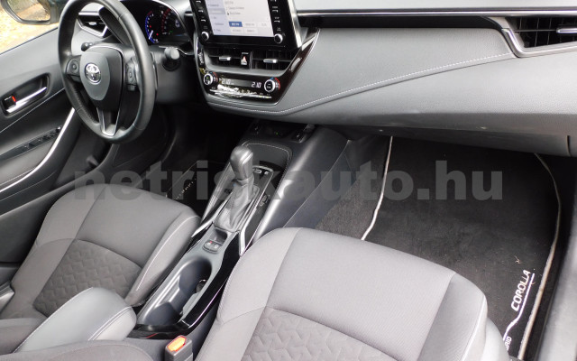 TOYOTA Corolla 2.0 Hybrid Comfort e-CVT személygépkocsi - 1987cm3 Hybrid 120401 8/12