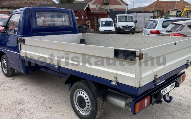 VW Transporter 2.5 7DL 1T2 tehergépkocsi 3,5t össztömegig - 2461cm3 Diesel 121464 4/8