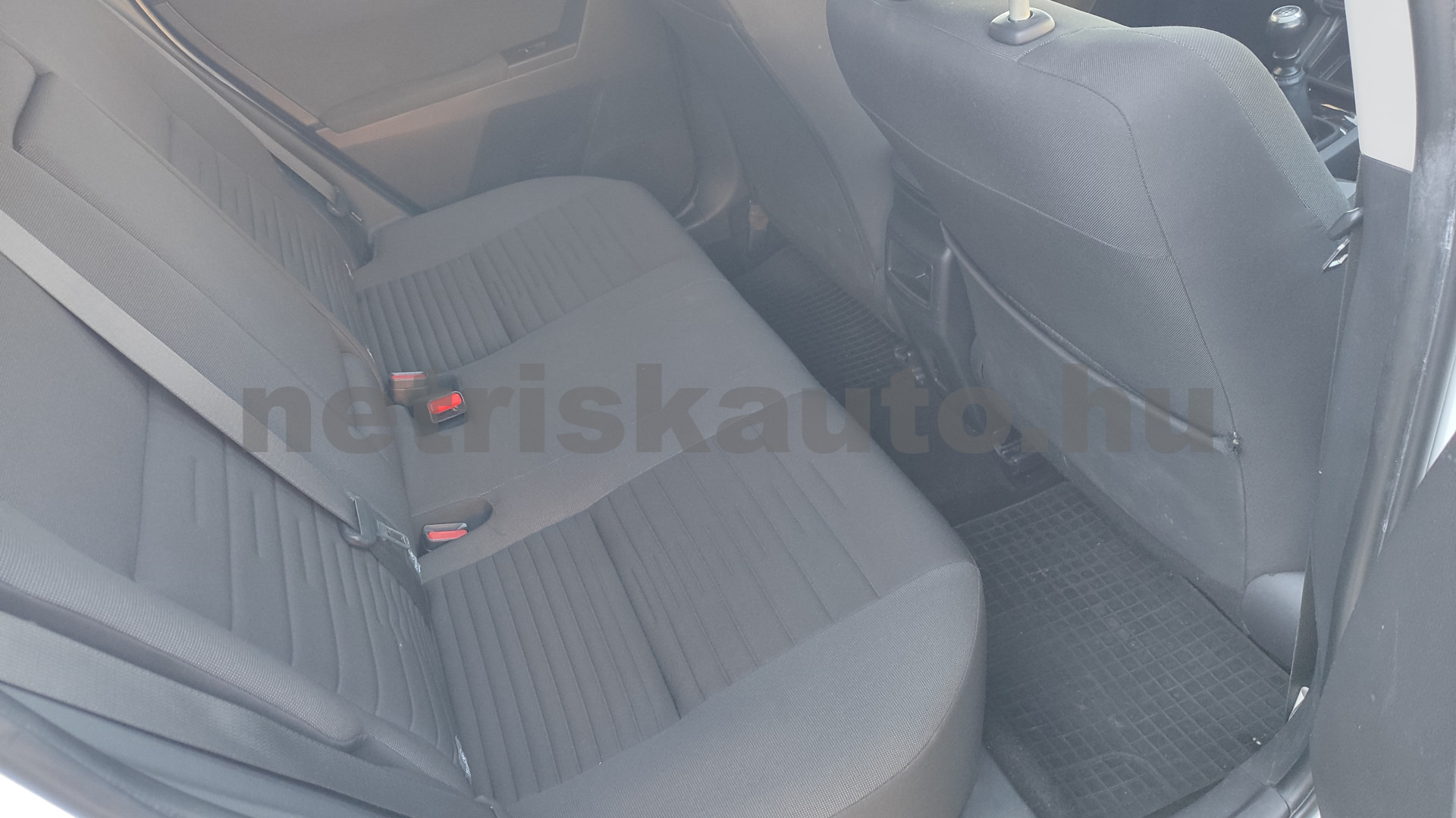 TOYOTA Auris 1.6 Active Comfort személygépkocsi - 1598cm3 Benzin 121525 9/12