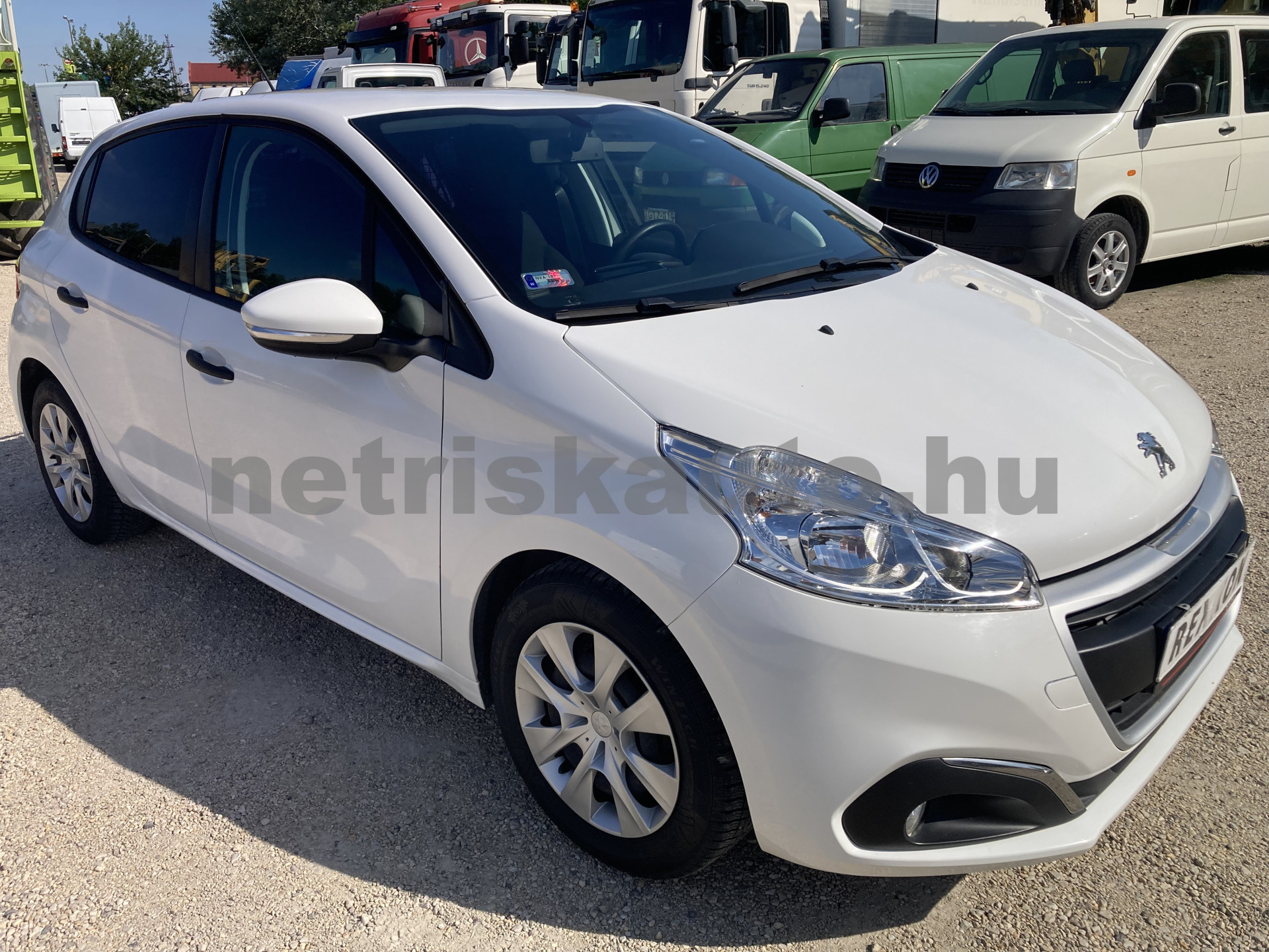 PEUGEOT 208 1.6 BlueHDi Van tehergépkocsi 3,5t össztömegig - 1560cm3 Diesel 121218 2/10