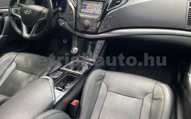 HYUNDAI i40 2.0 GDI Premium személygépkocsi - 1999cm3 Benzin 121557 10/12