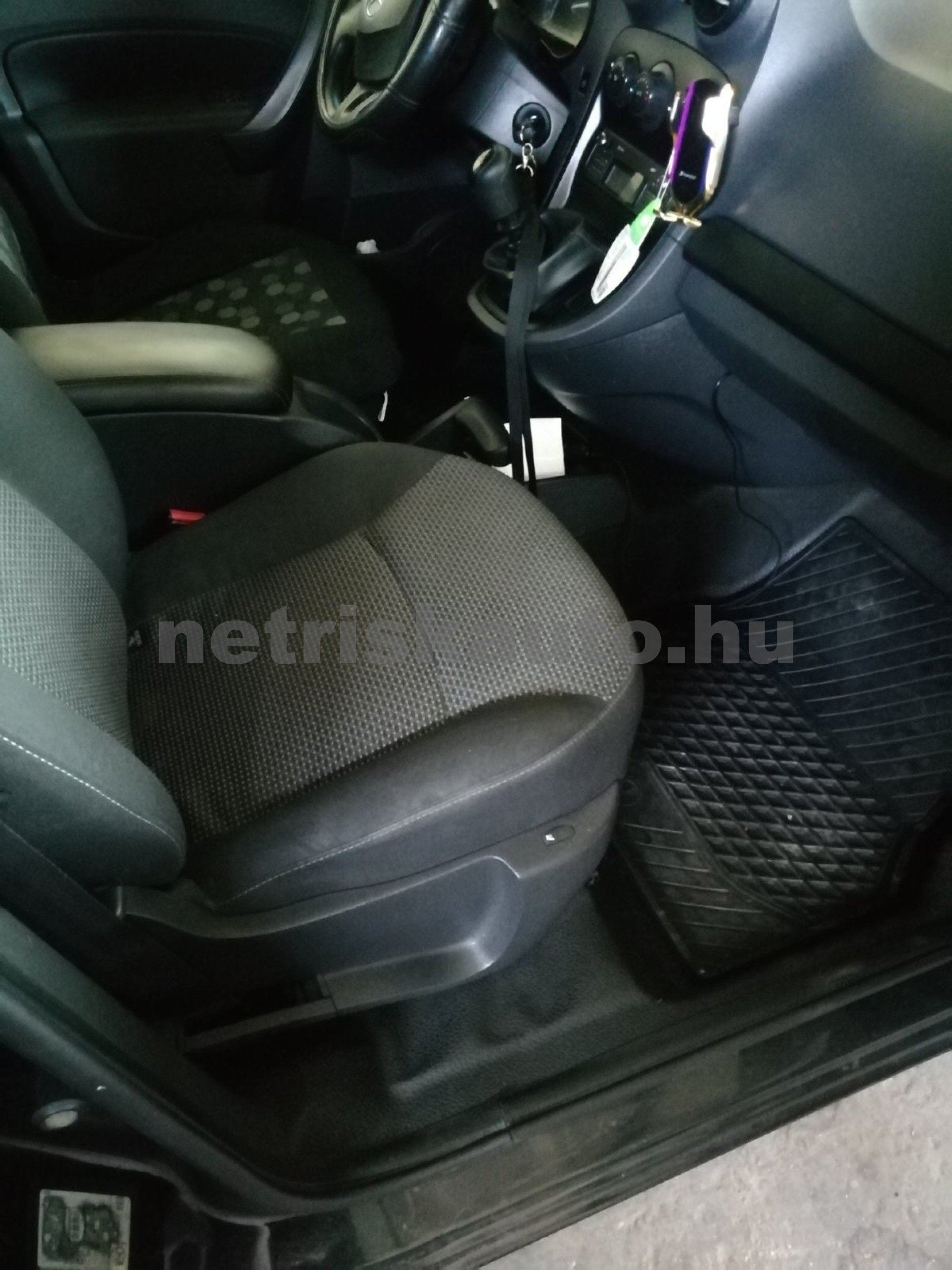 MERCEDES-BENZ Citan 111 CDI A2 tehergépkocsi 3,5t össztömegig - 1461cm3 Diesel 121177 12/12