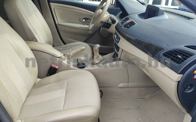 RENAULT Fluence 1.6 Privilege EURO5 személygépkocsi - 1598cm3 Benzin 121417 9/12