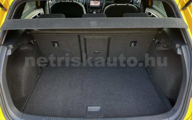 VW GOLF személygépkocsi - 1968cm3 Diesel 120268 10/84