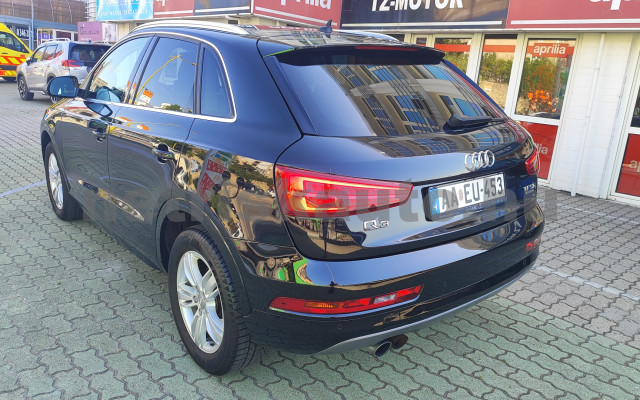 AUDI Q3 2.0 TFSi Sport quattro S-tronic személygépkocsi - 1984cm3 Benzin 121521 2/11