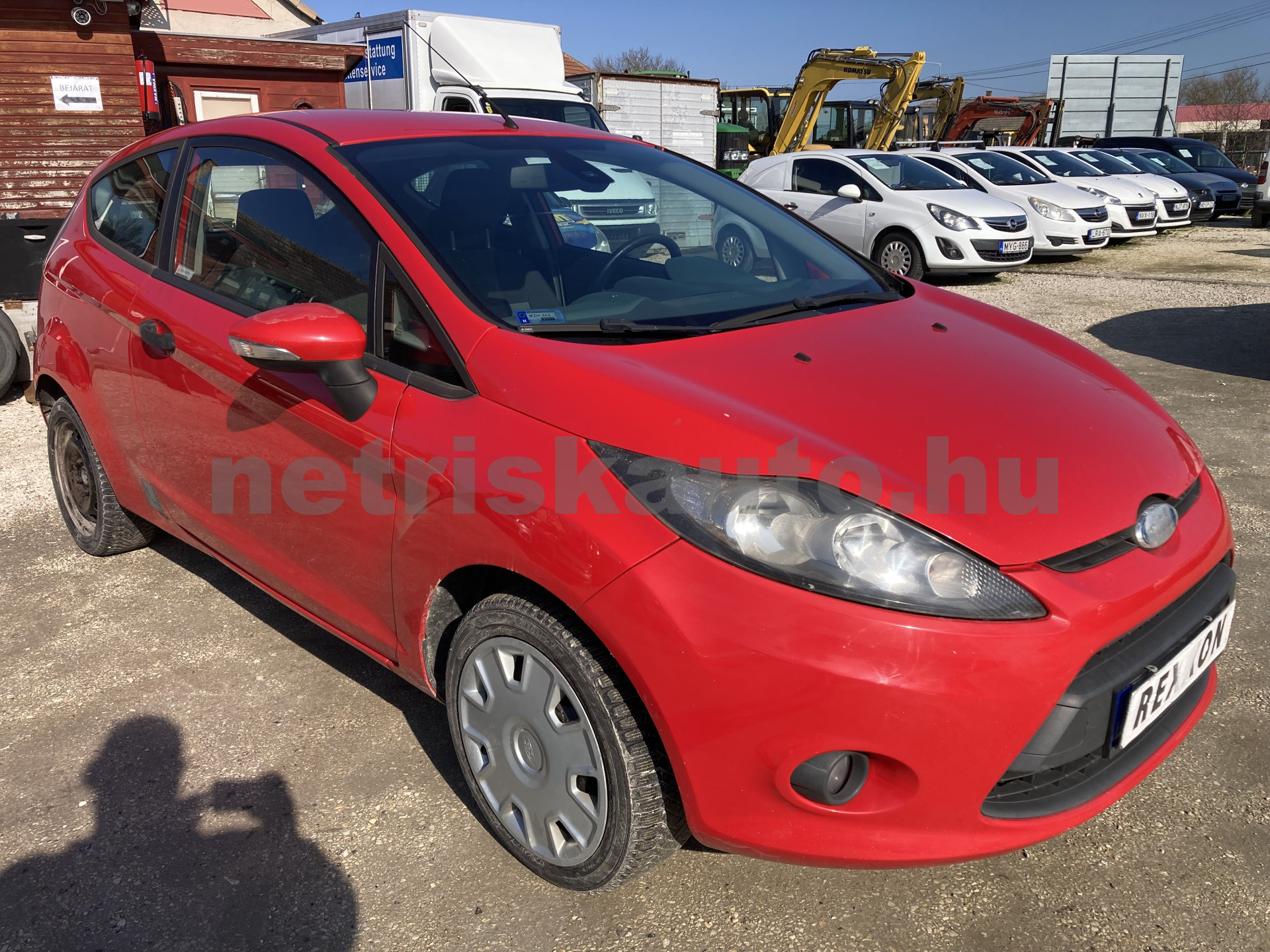 FORD Fiesta 1.4 TDCi Ambiente tehergépkocsi 3,5t össztömegig - 1399cm3 Diesel 121117 2/8