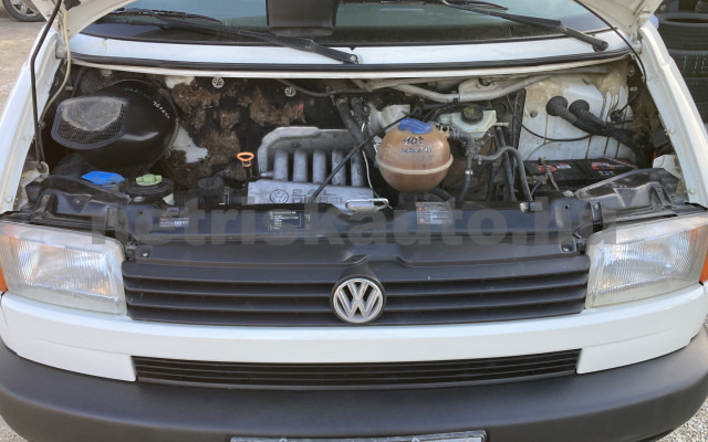VW Transporter 2.4 Mixto tehergépkocsi 3,5t össztömegig - 2370cm3 Diesel 121414 5/9