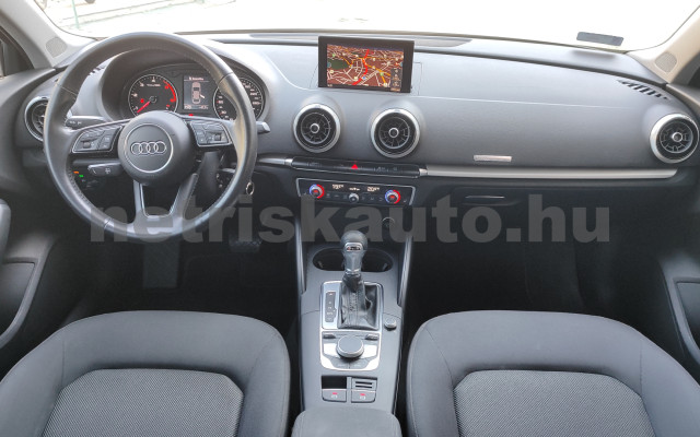 AUDI A3 30 TDI Design személygépkocsi - 1598cm3 Diesel 121512 6/12