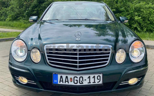 MERCEDES-BENZ E-osztály E 300 BLUETEC Elegance Aut. személygépkocsi - 2987cm3 Diesel 120178 4/39