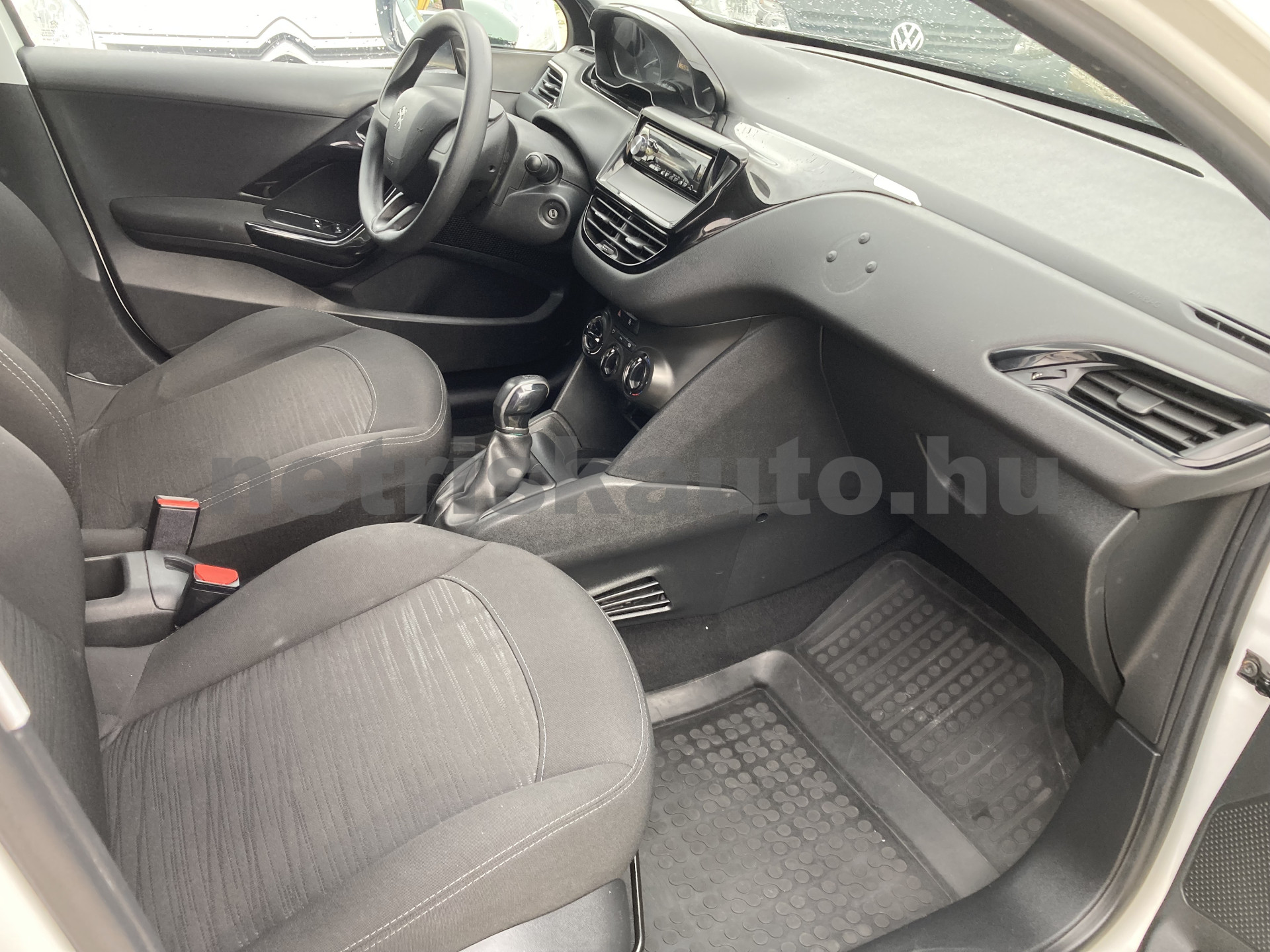 PEUGEOT 208 1.6 BlueHDi Van tehergépkocsi 3,5t össztömegig - 1560cm3 Diesel 121218 7/10