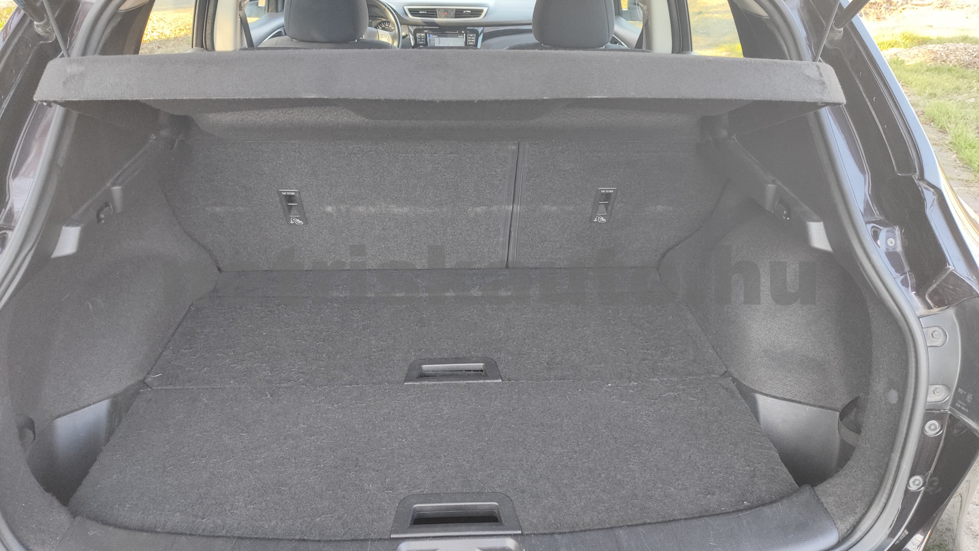 NISSAN Qashqai 1.6 dCi Tekna személygépkocsi - 1598cm3 Diesel 121405 9/12