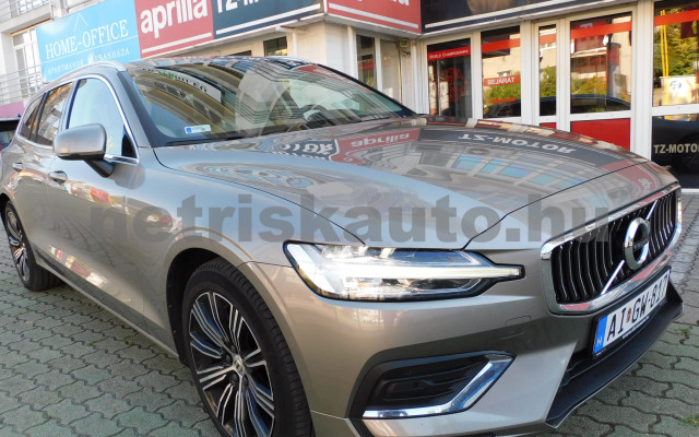 VOLVO V60 2.0 [B4] MHEV Ultimate Bright DCT személygépkocsi - 1969cm3 Hybrid 121241 2/12