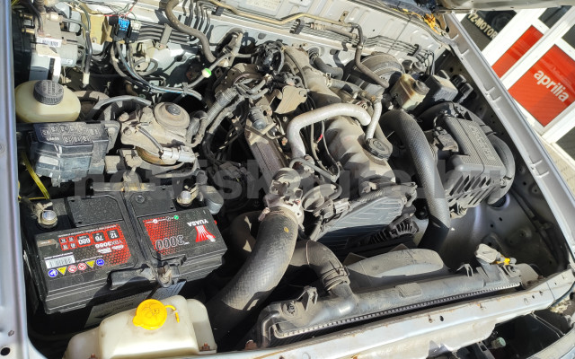 FORD Ranger 2.5 TD 4x4 tehergépkocsi 3,5t össztömegig - 2498cm3 Diesel 121302 11/12